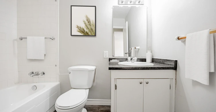800-780 Wonderland Road South, London, ON, N6K 1M4 - 7