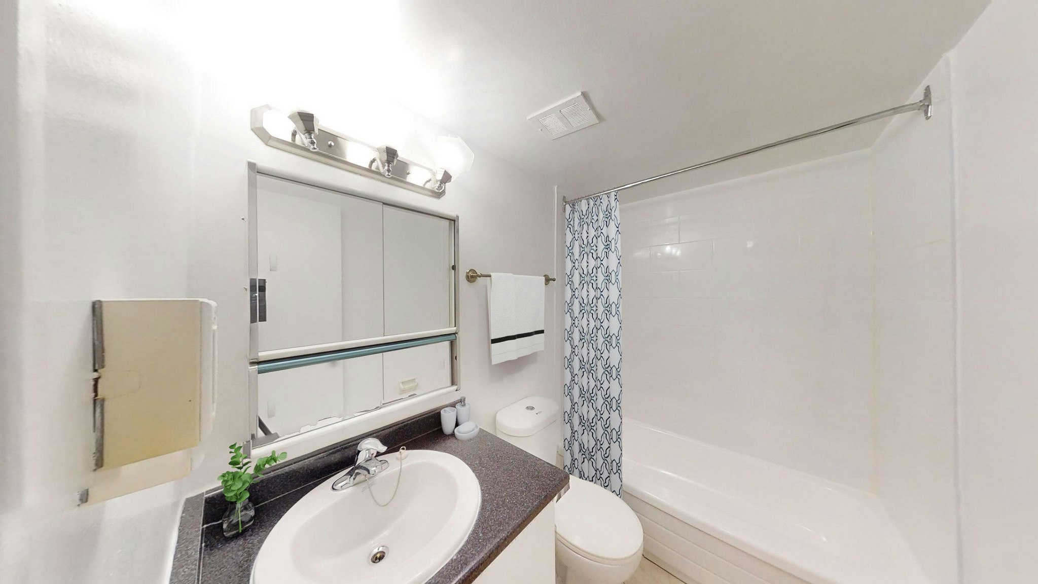 0109-110 Inverlochy Boulevard, Markham, ON, L3T 3R6 - 8