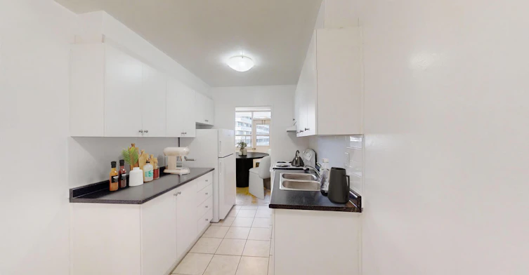 0602-110 Inverlochy Boulevard, Markham, ON, L3T 3R6 - 4