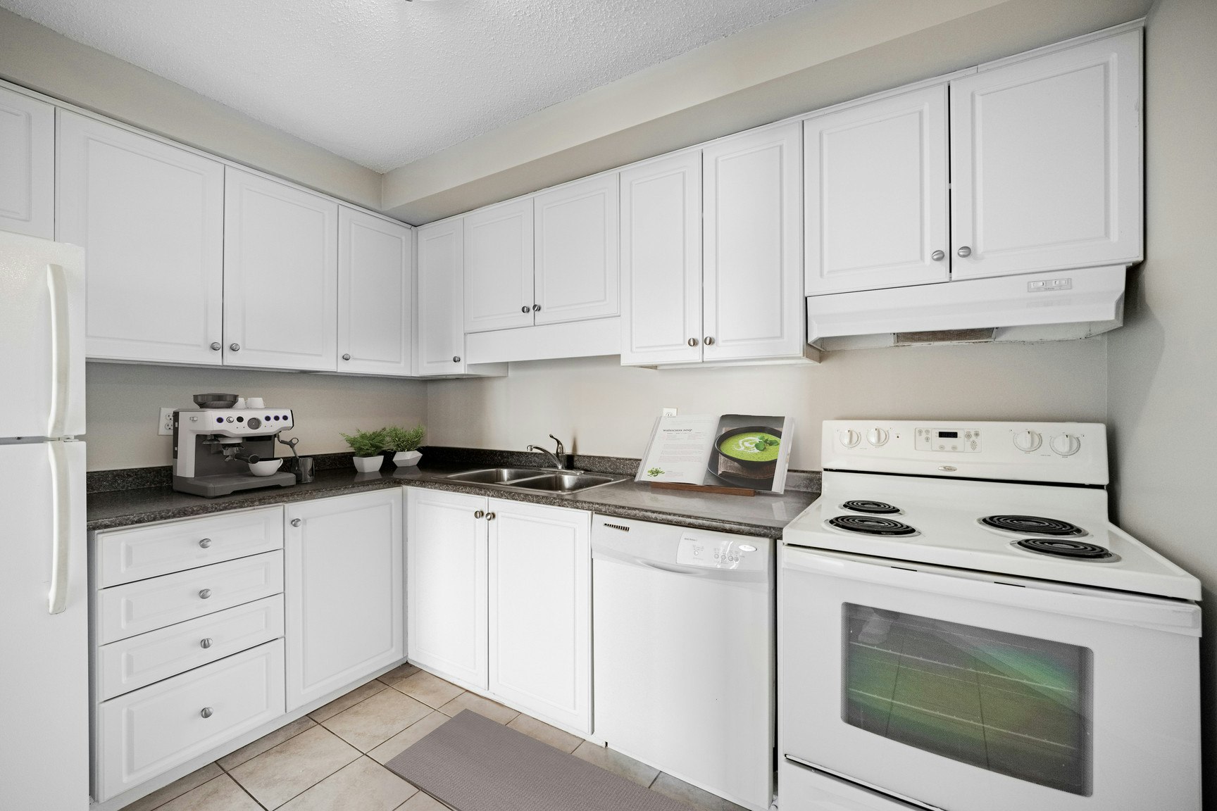 0412-110 Belmont Drive, London, ON, N6J 4W3 - 4