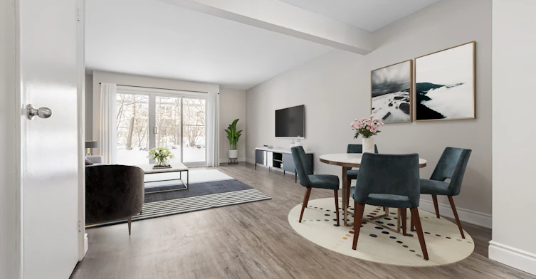 870-906 Wonderland Road South, London, ON, N6K 2V8 - 3