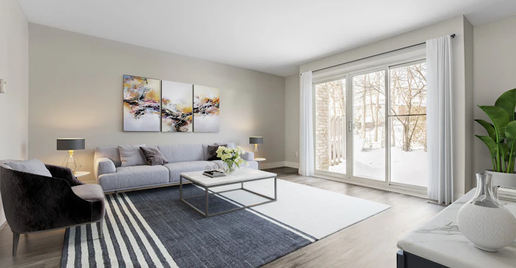 870-906 Wonderland Road South, London, ON, N6K 2V8 - 2