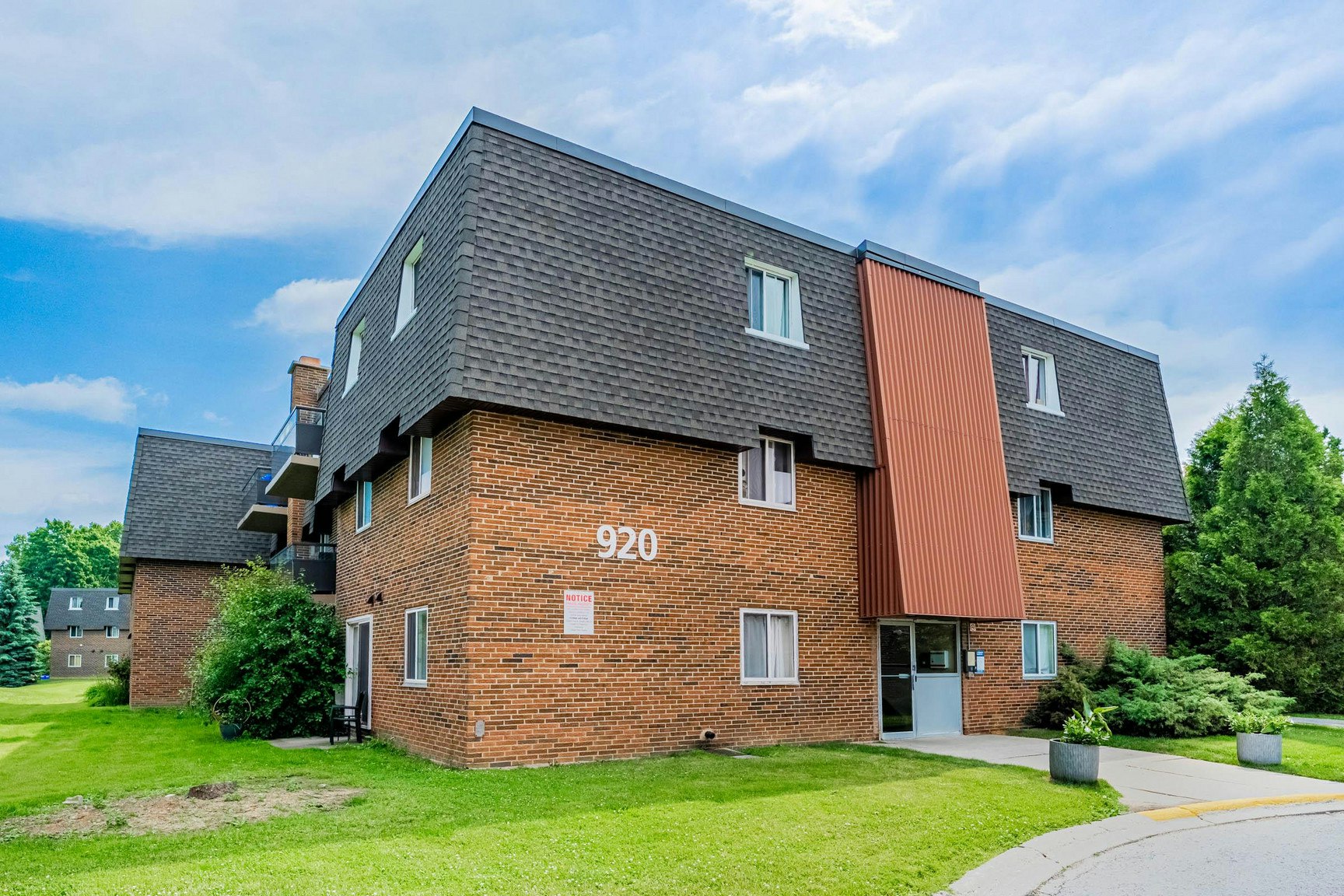 22204-922 Wonderland Road South, London, ON, N6K 2V8 - 12