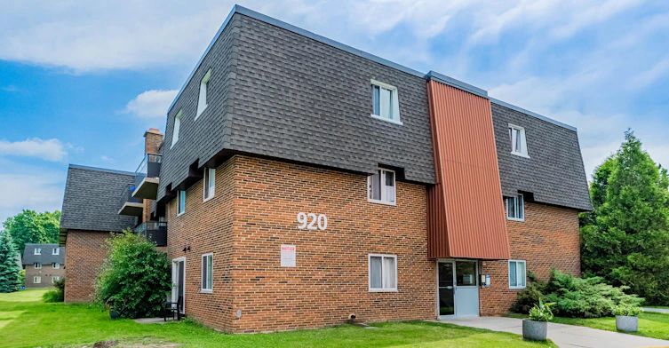 22204-922 Wonderland Road South, London, ON, N6K 2V8 - 12