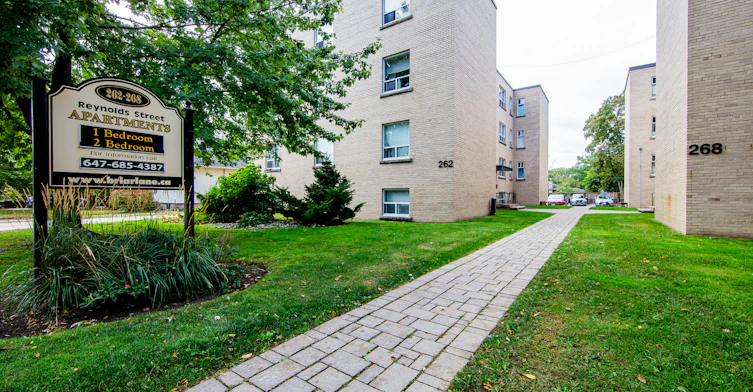 04-268 Reynolds Street, Oakville, ON, L6J 3L4 - 3
