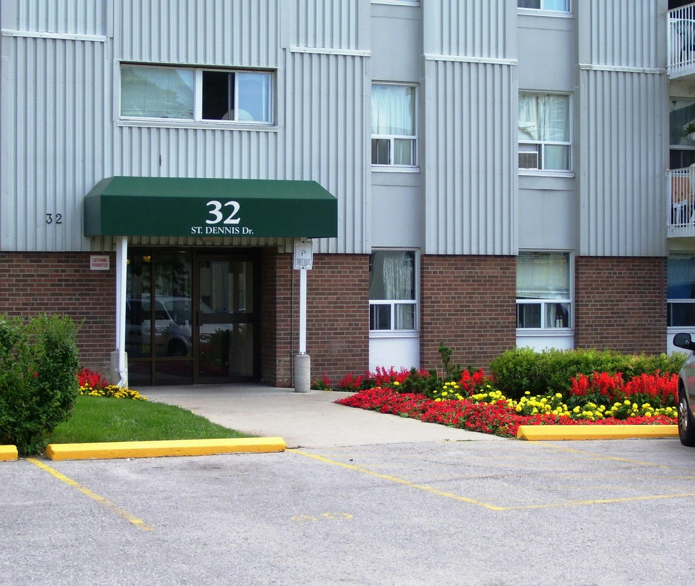 310-34 St. Dennis Drive, Toronto, ON, M3C 1G6 - 14