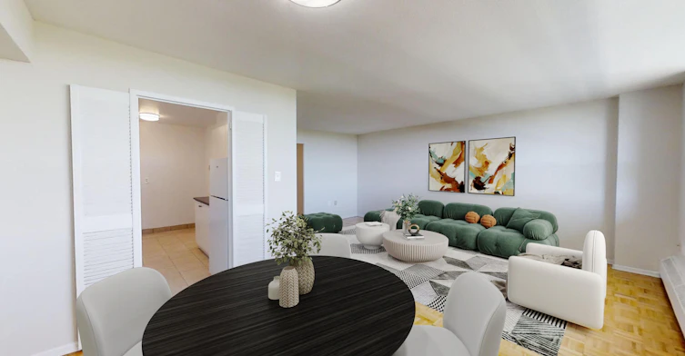 0912-111 Inverlochy Boulevard, Markham, ON, L3T 3R7 - 6