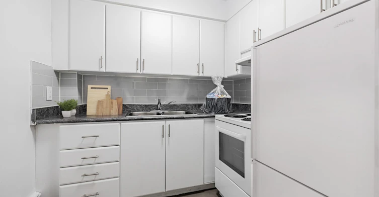 904-3444 Keele Street, Toronto, ON, M3J 1L8 - 5
