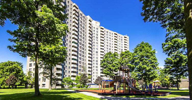 0612-1600 Sandhurst Circle, Toronto, ON, M1V 2L4 - 12