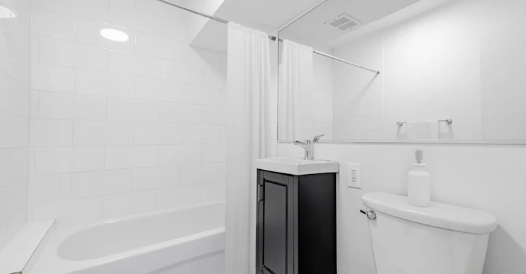 103-655 Briar Hill Avenue, Toronto, ON, M6B 1L2 - 9