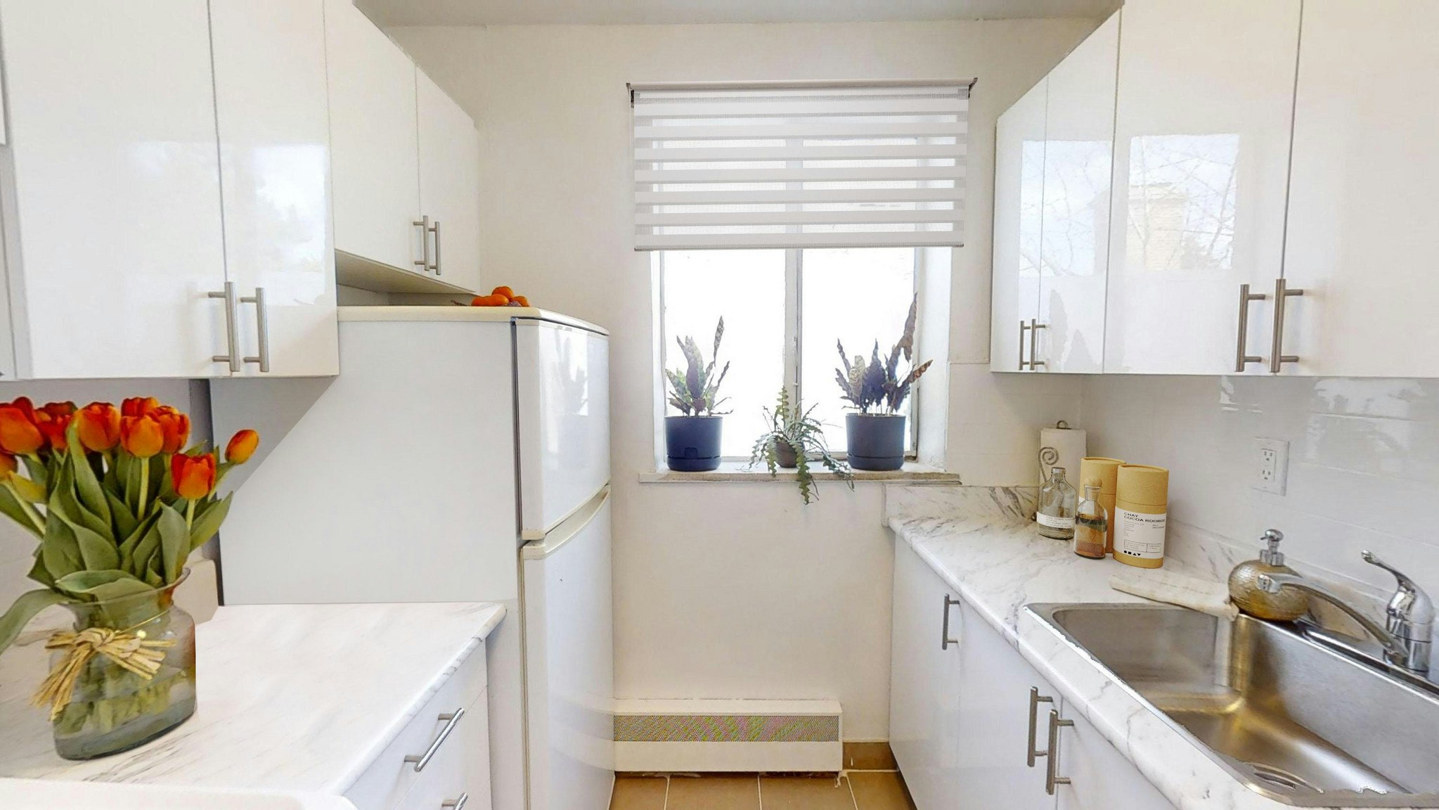 110-50 Walmer Road, Toronto, ON, M5R 2X4 - 3