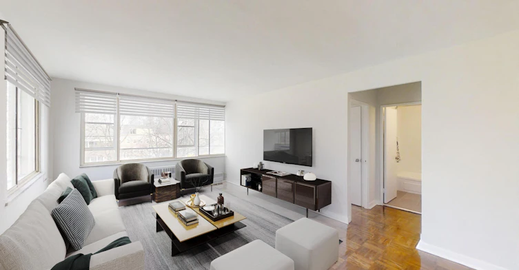 110-50 Walmer Road, Toronto, ON, M5R 2X4 - 2