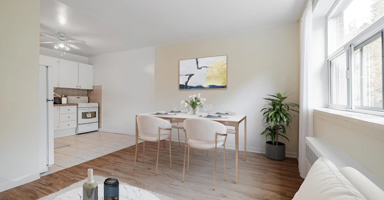 0B01-27 Seeley Drive, Toronto, ON, M3M 2V8 - 4