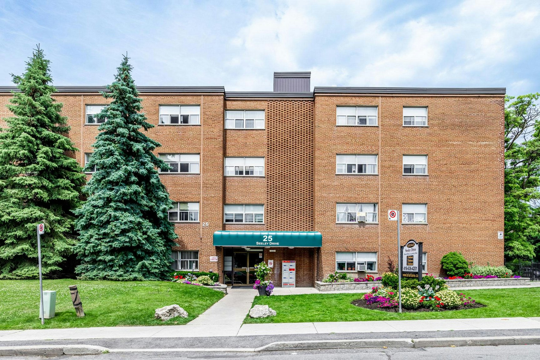 205-27 Seeley Drive, Toronto, ON, M3M 2V8 - 11