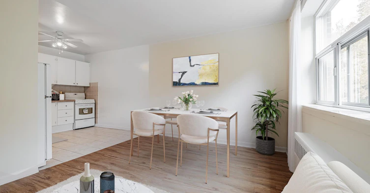 418-27 Seeley Drive, Toronto, ON, M3M 2V8 - 4