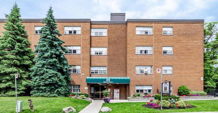 418-27 Seeley Drive, Toronto, ON, M3M 2V8 - 11