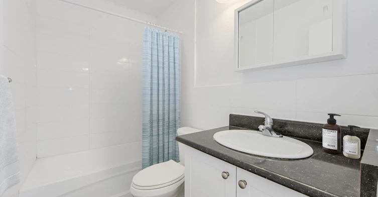 302-20 Sanagan Road, Toronto, ON, M9V 1R9 - 5