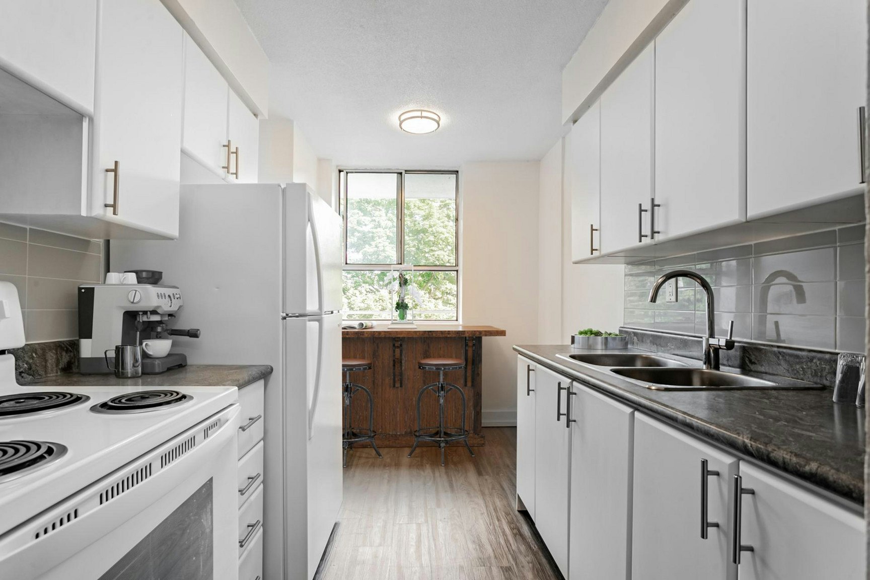 0811-40 Tuxedo Court, Toronto, ON, M1G 3S7 - 3