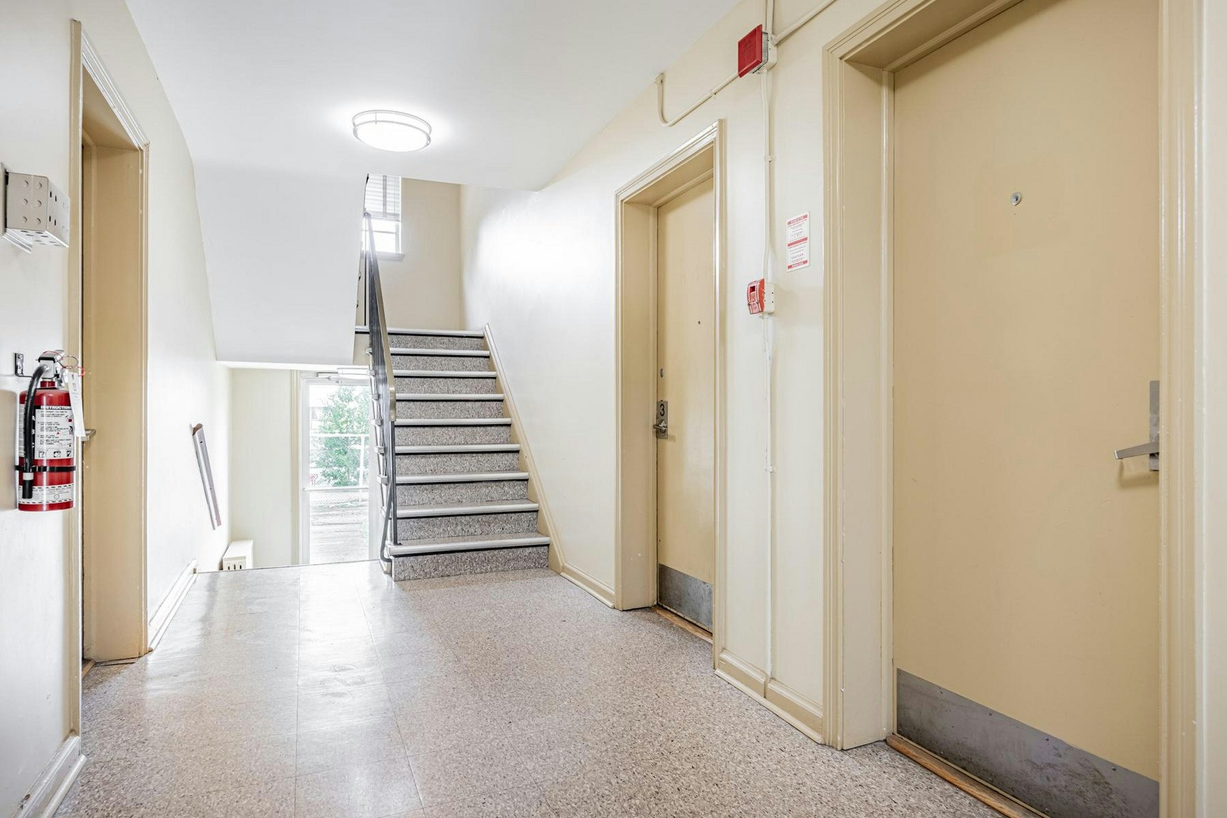 32-1-34 Saranac Boulevard, Toronto, ON, M6A 2G5 - 3