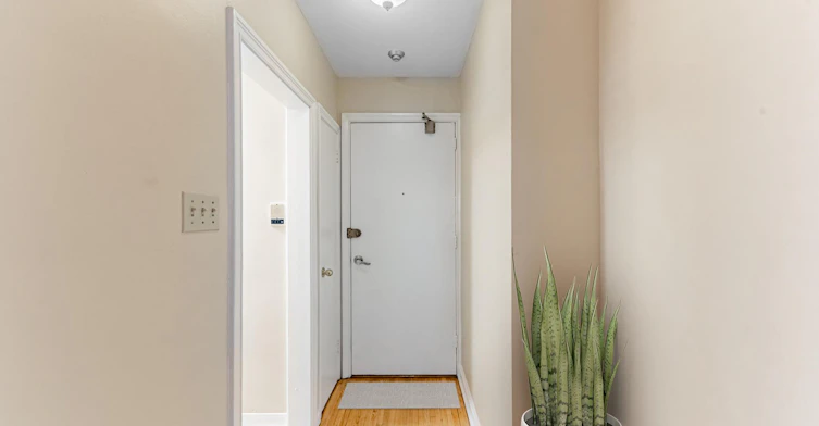 32-1-34 Saranac Boulevard, Toronto, ON, M6A 2G5 - 5