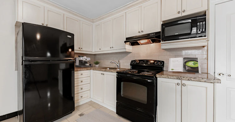 03-1 Bell Drive, Aurora, ON, L4G 2T2 - 4