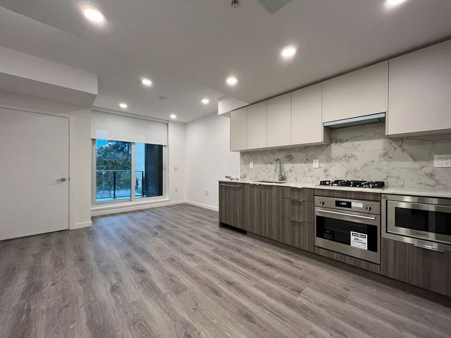 303-10333 133 Street, Surrey, BC, V3T 0V1 - 3