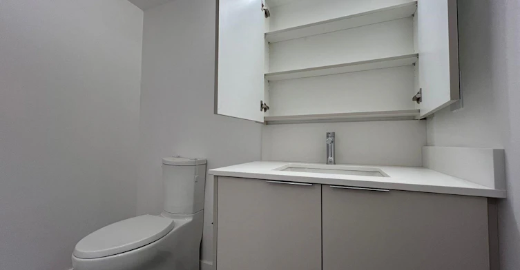 303-10333 133 Street, Surrey, BC, V3T 0V1 - 12