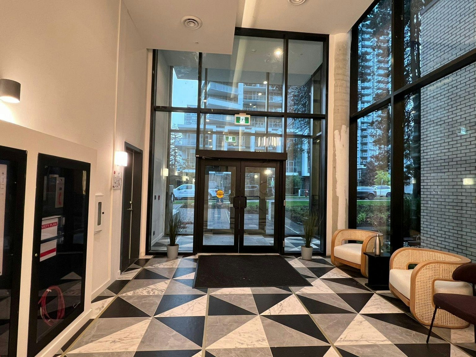 303-10333 133 Street, Surrey, BC, V3T 0V1 - 23