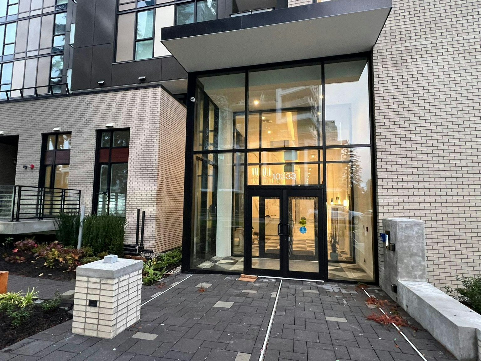 303-10333 133 Street, Surrey, BC, V3T 0V1 - 2