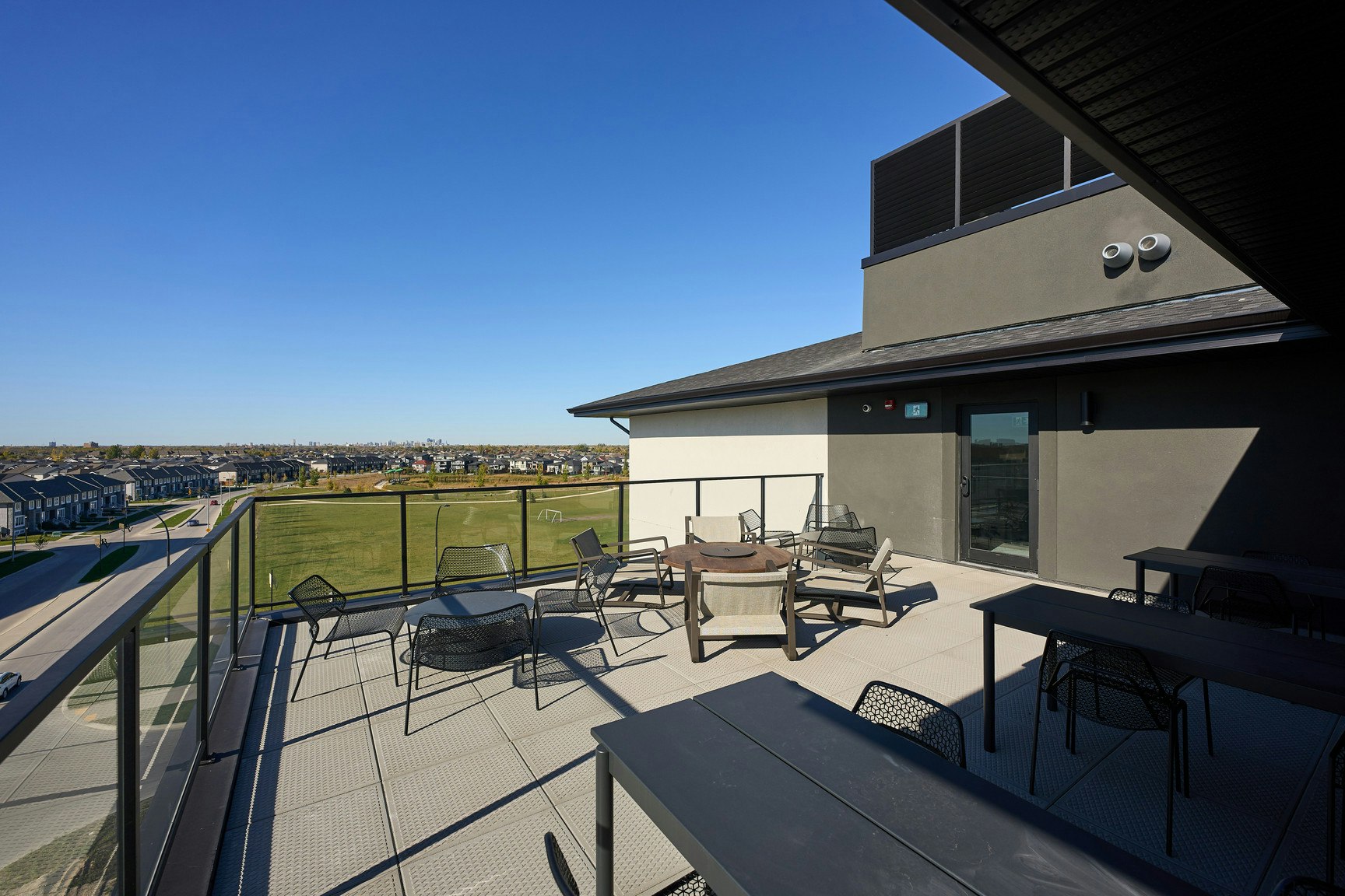209-1530 Warde Avenue, Winnipeg, MB, R3X 0Y6 - 3