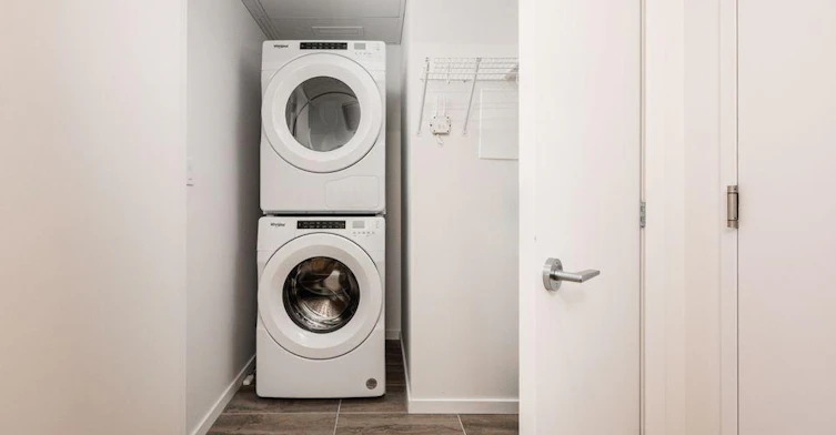 6993 Decarie, Montréal, QC, H3W 0B5 - 9