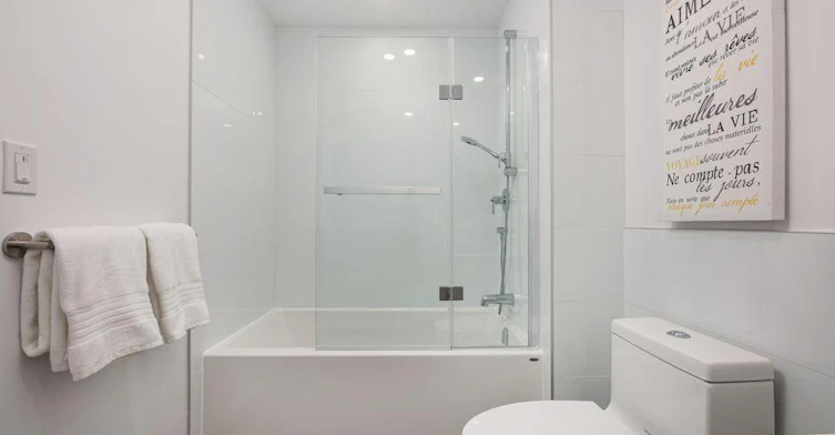 6993 Decarie, Montréal, QC, H3W 0B5 - 6
