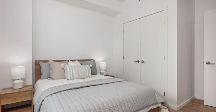 6993 Decarie, Montréal, QC, H3W 0B5 - 14