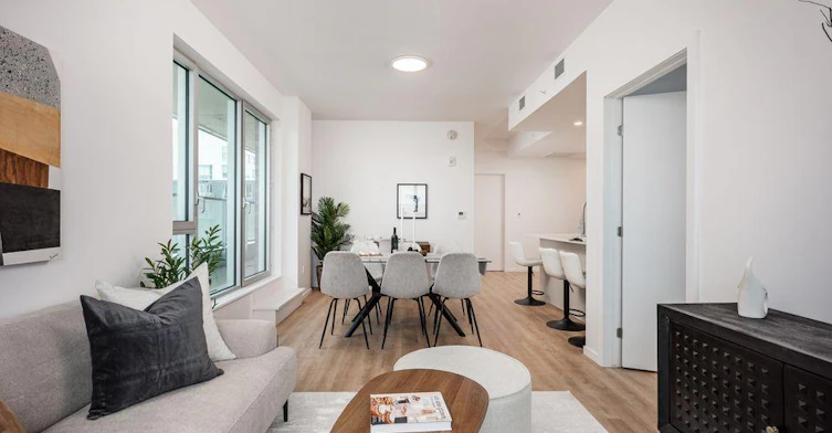 6993 Decarie, Montréal, QC, H3W 0B5 - 10