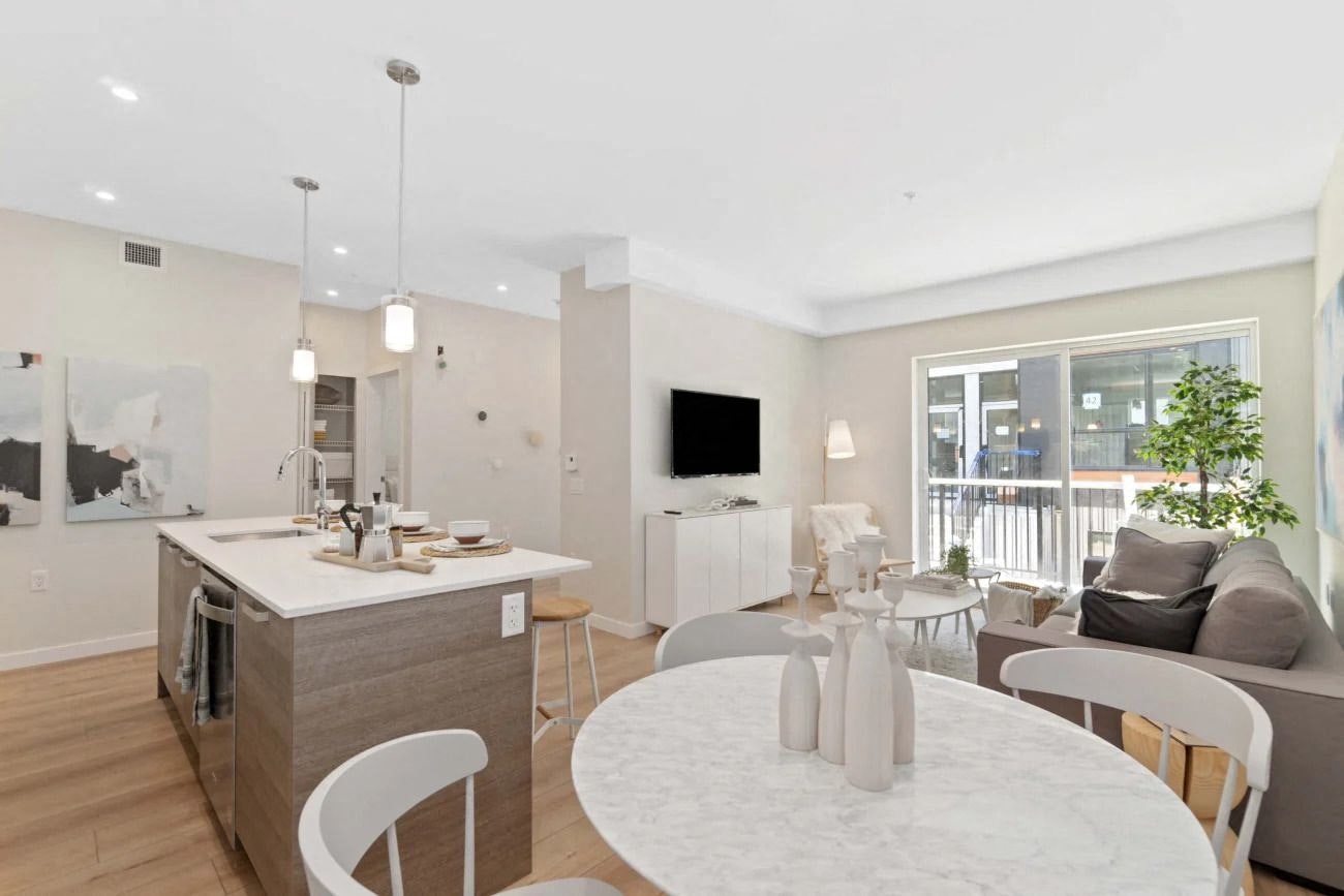 A-306-3588 Hull Street, Vancouver, BC, V5N 4R9 - 4