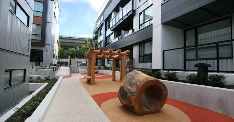 A-300-3588 Hull Street, Vancouver, BC, V5N 4R9 - 10