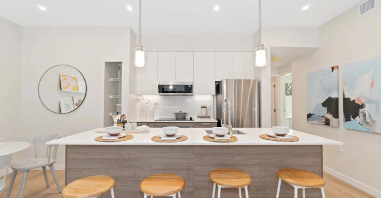 T-029-3588 Hull Street, Vancouver, BC, V5N 4R9 - 3
