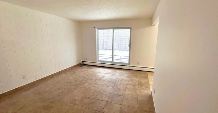 2929 Unwin Road NW, Calgary, AB, T2N 4C8 - 4