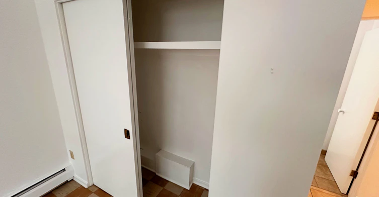2929 Unwin Road NW, Calgary, AB, T2N 4C8 - 7