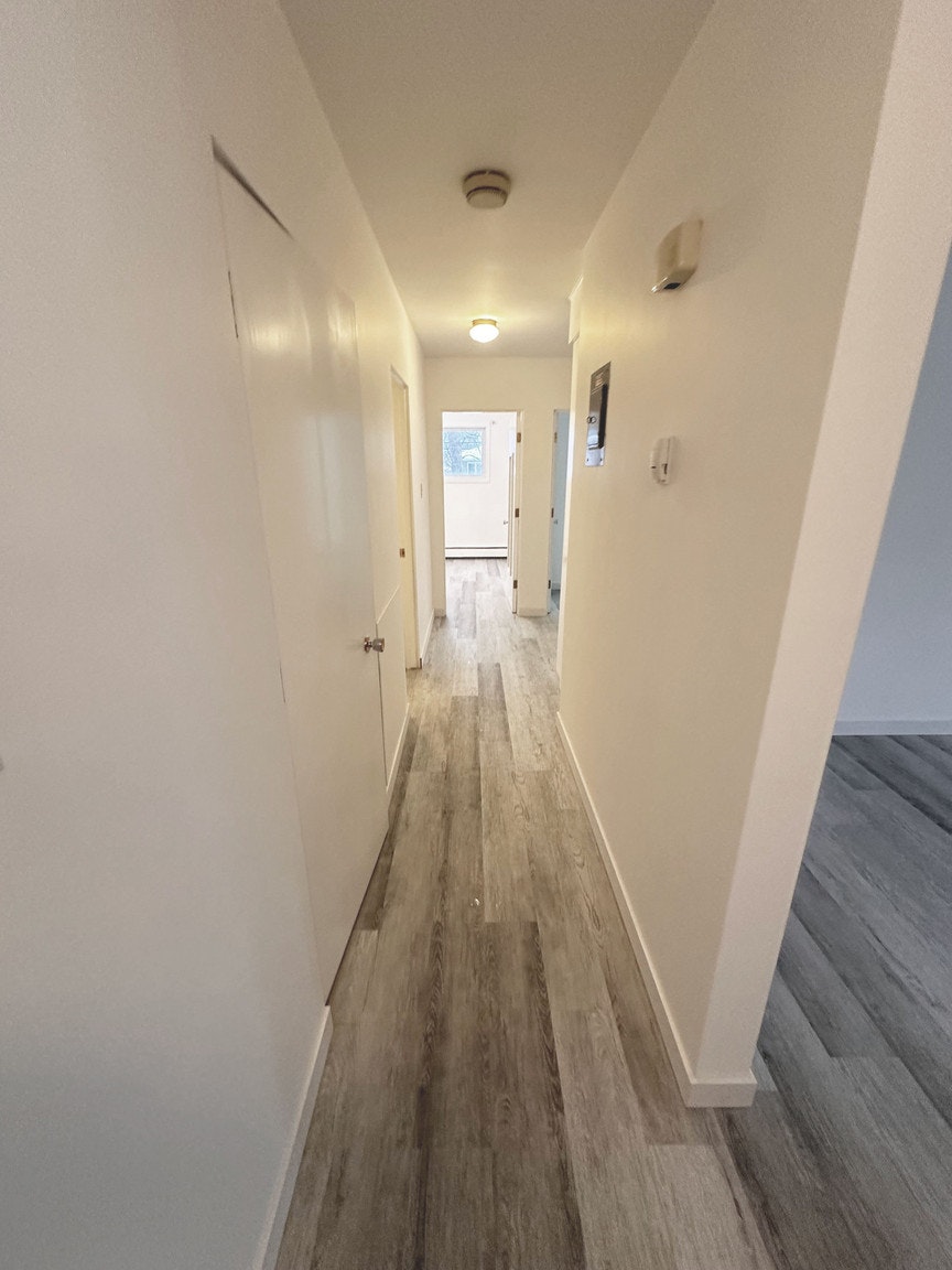 2929 Unwin Road NW, Calgary, AB, T2N 4C8 - 2