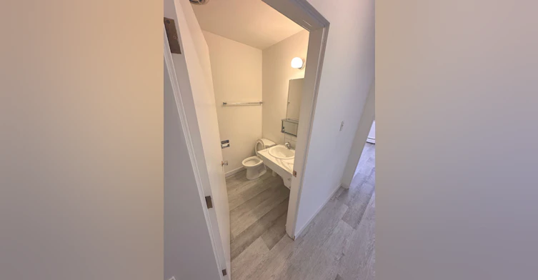 2929 Unwin Road NW, Calgary, AB, T2N 4C8 - 17