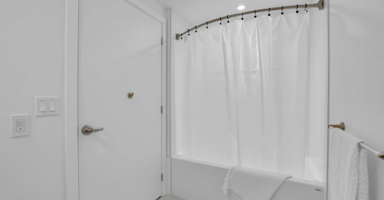 36 Robinson Avenue, Ottawa, ON, K1N 0G4 - 17