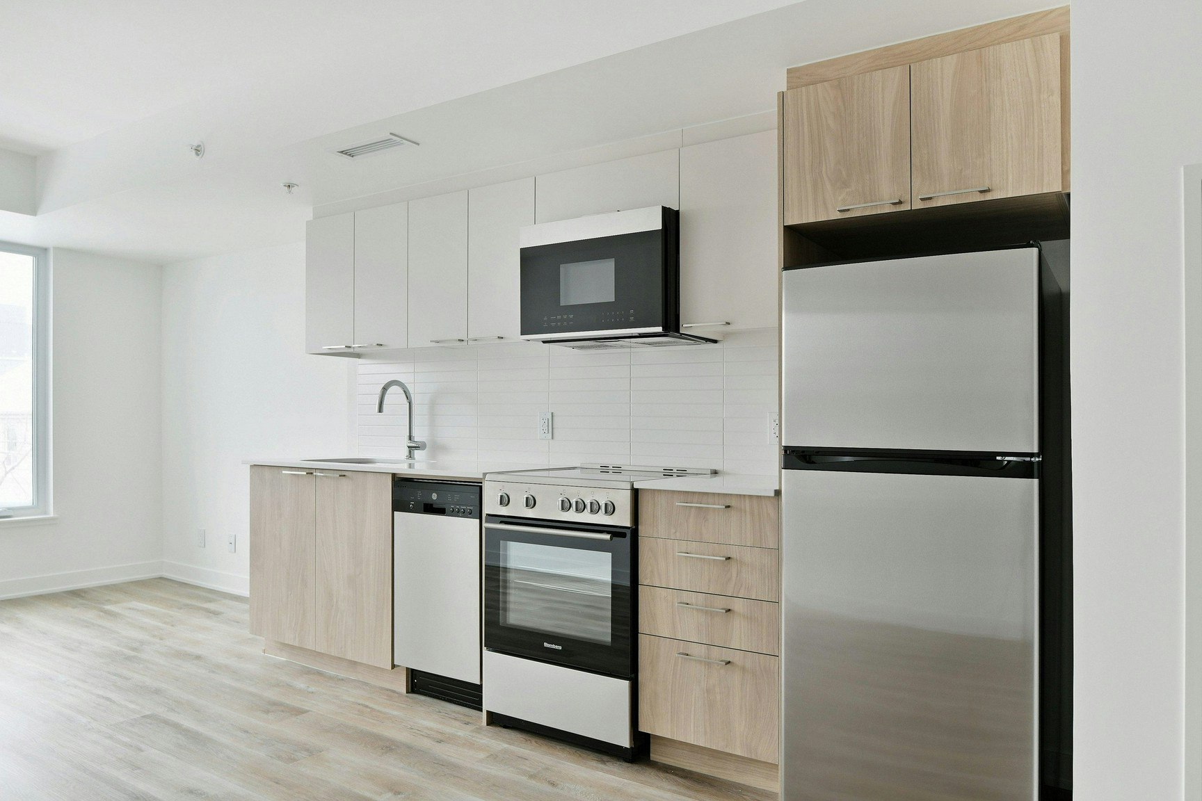 36 Robinson Avenue, Ottawa, ON, K1N 0G4 - 8