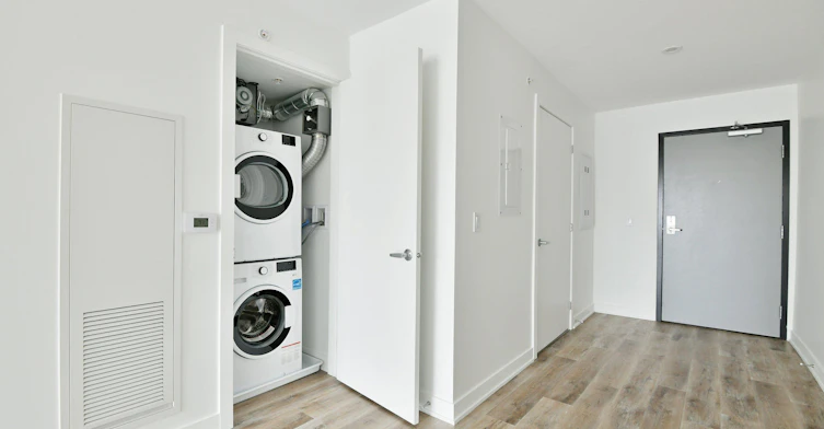 36 Robinson Avenue, Ottawa, ON, K1N 0G4 - 3