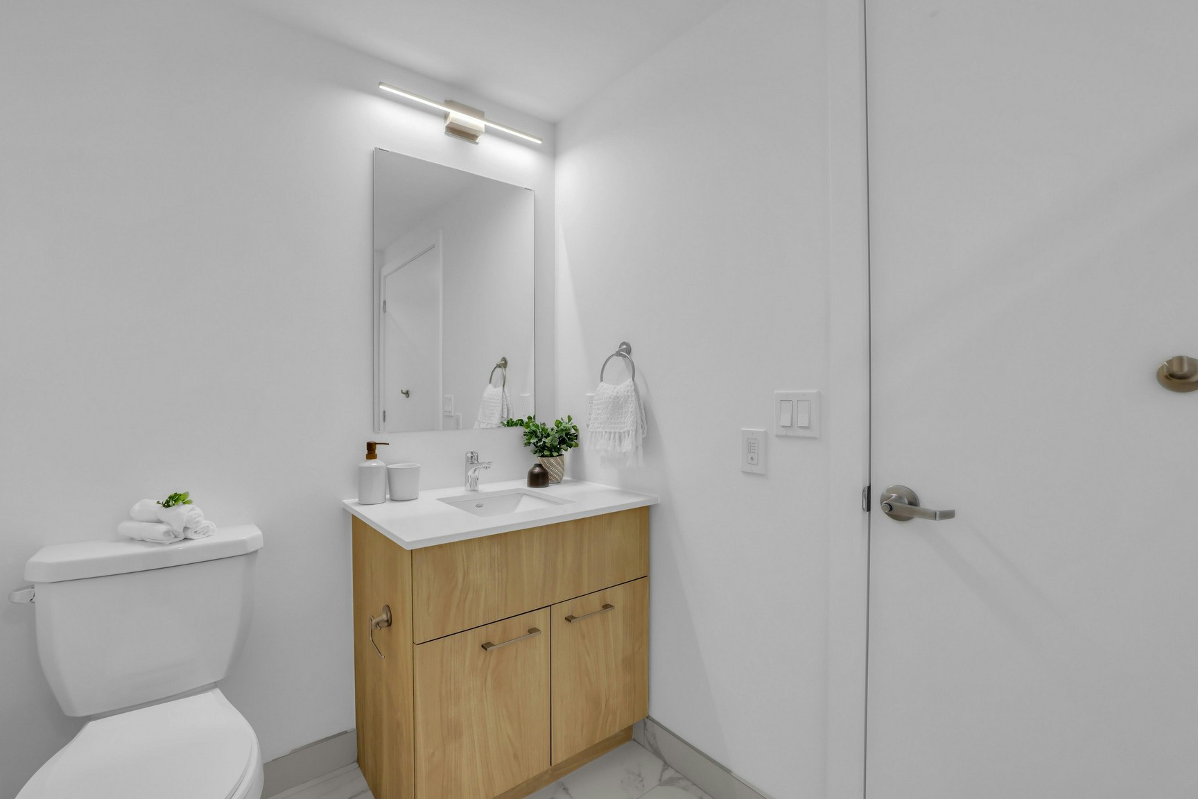 36 Robinson Avenue, Ottawa, ON, K1N 0G4 - 17