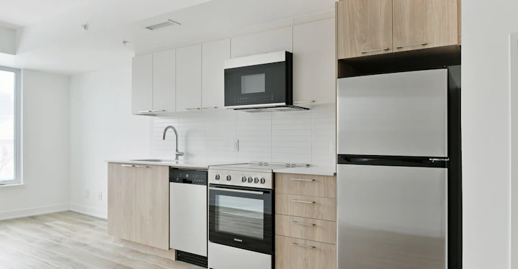 36 Robinson Avenue, Ottawa, ON, K1N 0G4 - 8