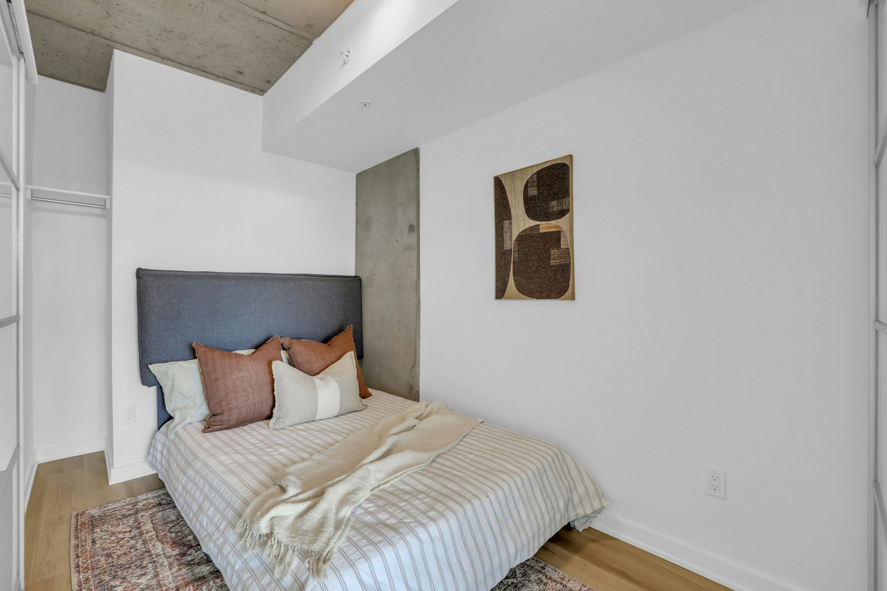 36 Robinson Avenue, Ottawa, ON, K1N 0G4 - 10
