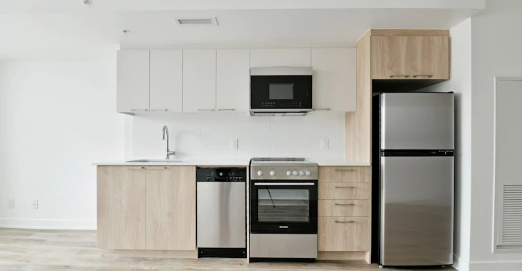 36 Robinson Avenue, Ottawa, ON, K1N 0G4 - 7