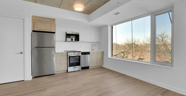 36 Robinson Avenue, Ottawa, ON, K1N 0G4 - 36
