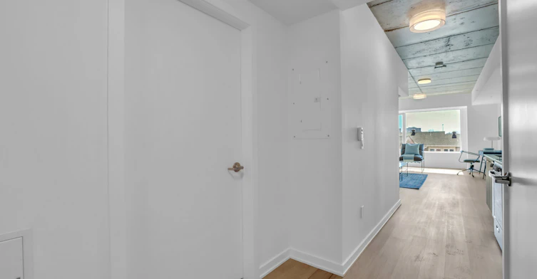 36 Robinson Avenue, Ottawa, ON, K1N 0G4